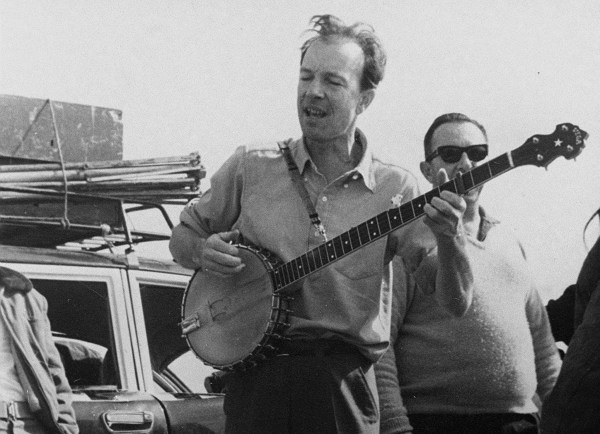 Pete Seeger with banjo